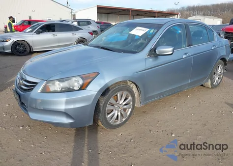 2012 Honda Accord 2.4 Ex-L from USA, damaged, VIN 1HGCP2F80CA083804